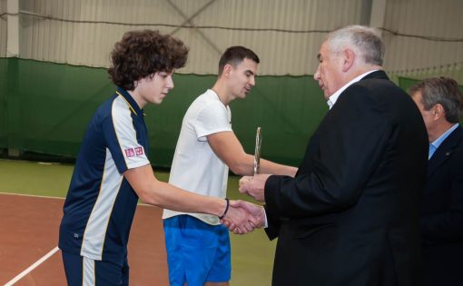 Александр Бурштейн – победитель Зимнего Кубка по теннису