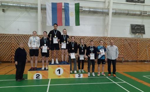 Саратовские бадминтонисты завоевали 9 медалей на Всероссийских соревнованиях в Уфе