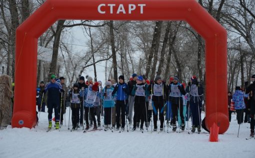 В Энгельсе состоялись массовые соревнования «Покровская лыжня»