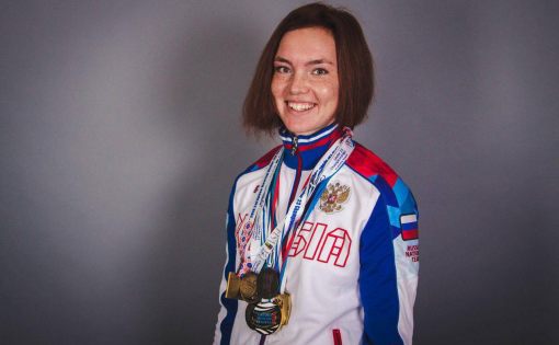 Сегодня, 29 апреля, свой день рождения отмечает мастер спорта России международного класса по гребному спорту Елизавета Крылова